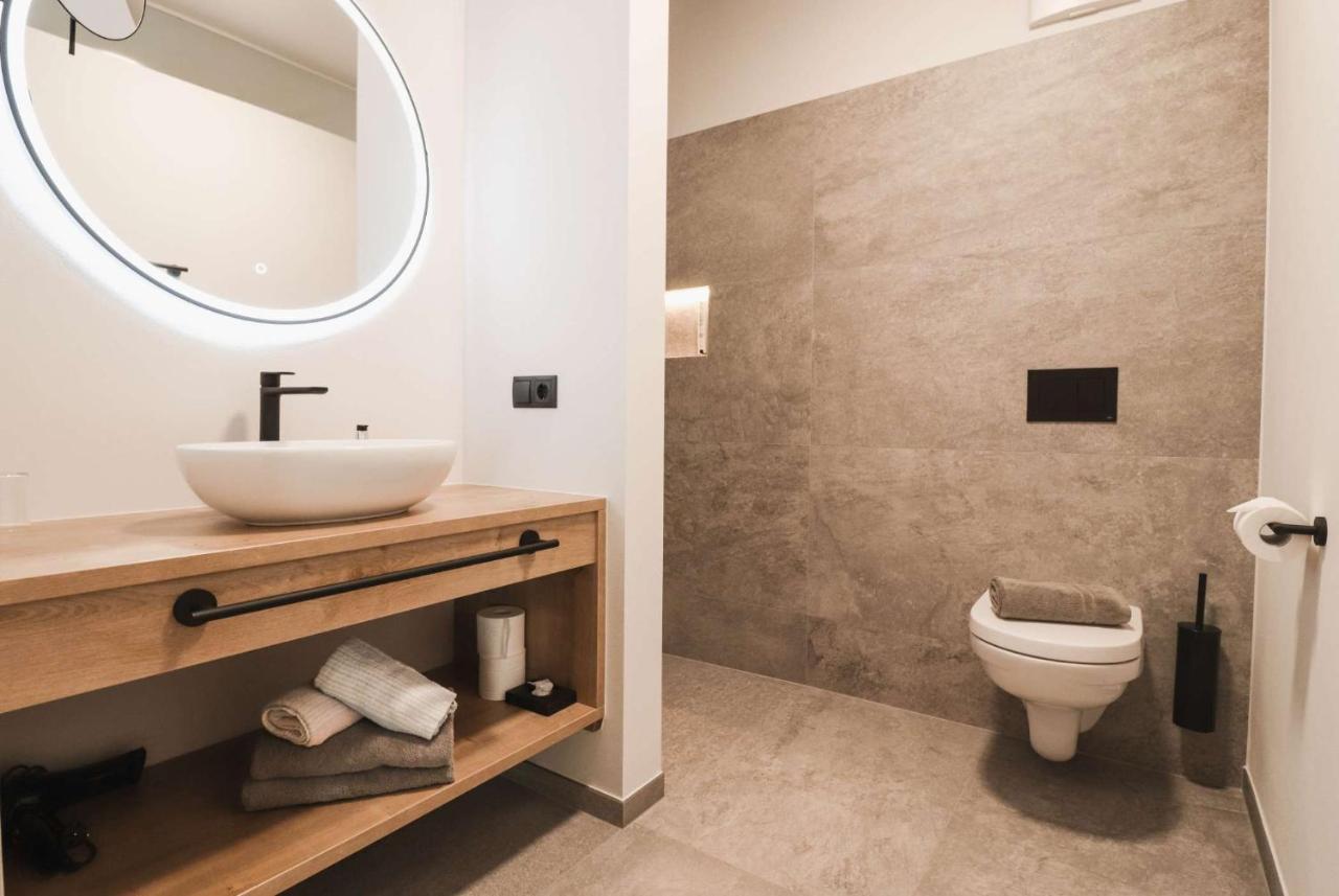Guesthouse Karnatsch Parcines Bagian luar foto